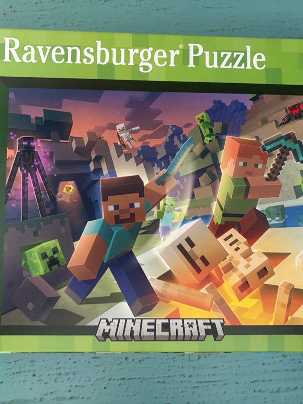 Ravensburger Minecraft Puzzle - Green and Blue Box Artwork